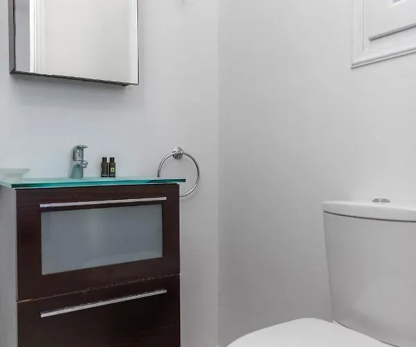 Glyfada With Sea View Apartment